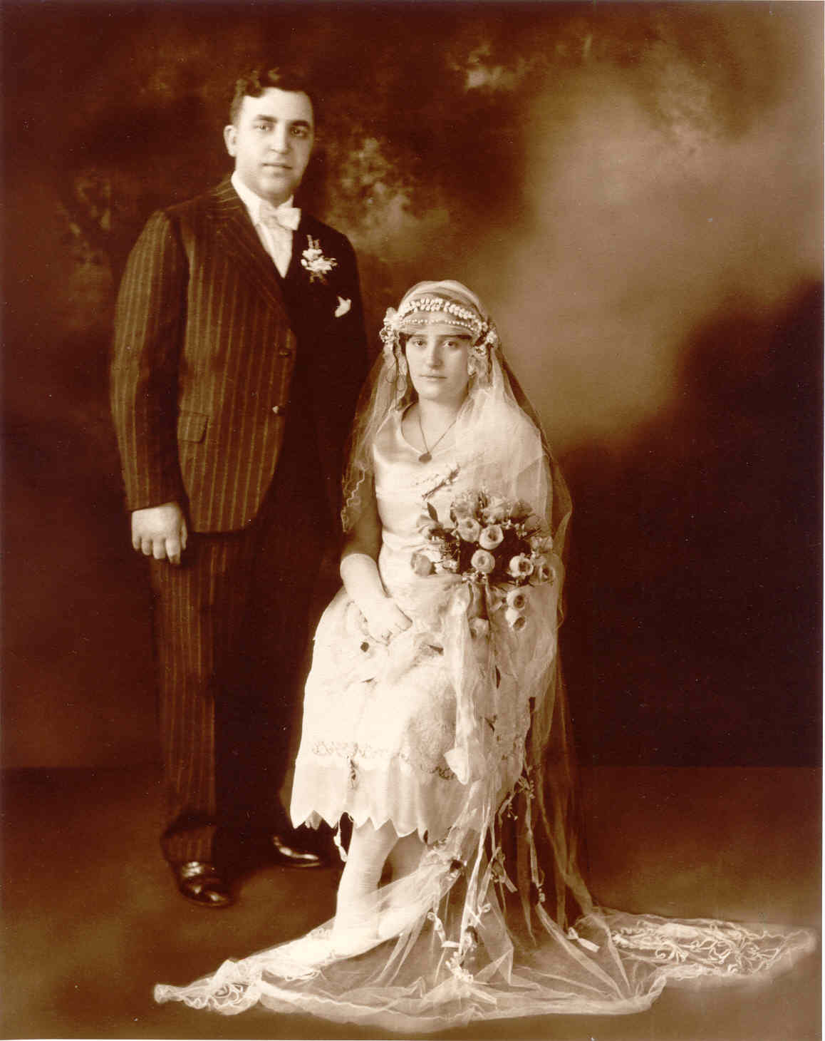 Nicholas Hatinikolis & Helen Sfakianos - Sept.25,1928.jpg