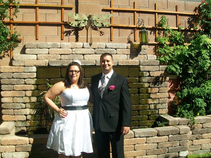 Nicole Hatzinikolis Volger & her husband.jpg